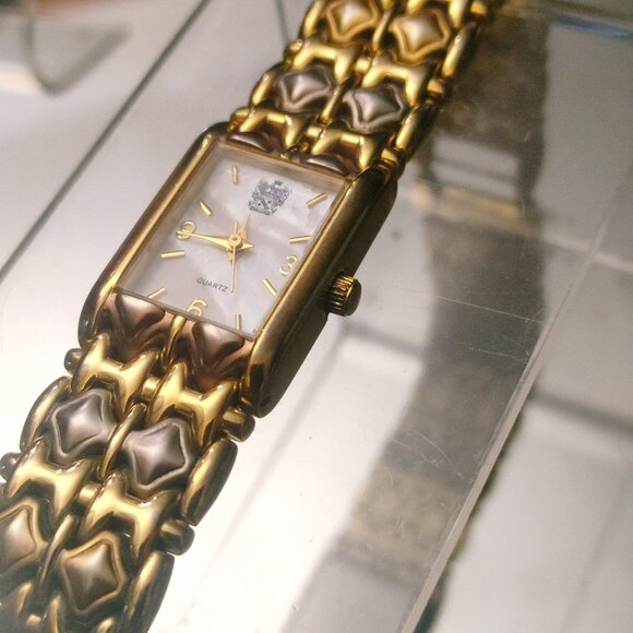 Vintage Paolo Gucci Quartz Watch Vintage Gold Tone Stainless Steel Caseback main image 7